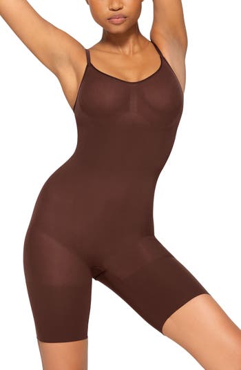 SKIMS Sculpting Bodysuit Mid Thigh with Open Gusset Sienna - Size L/XL 