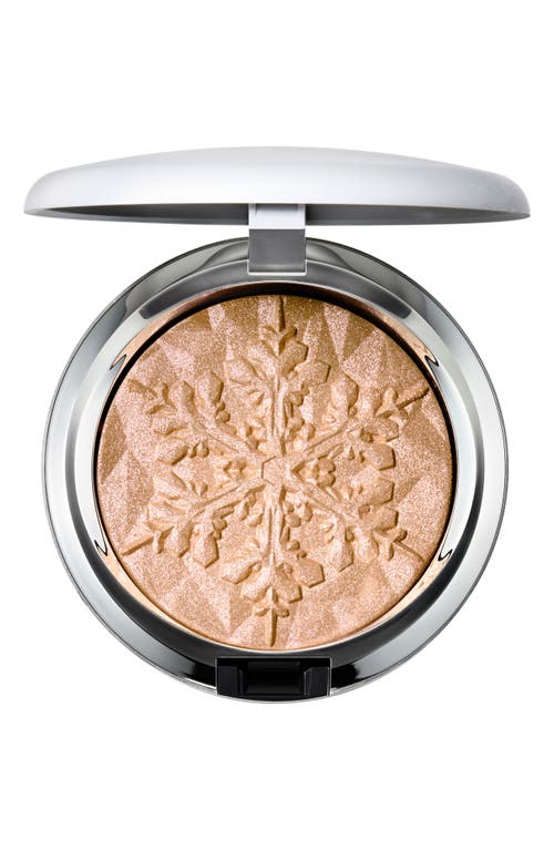 Extra Dimension Skinfinish Powder Highlighter in Gleamscape