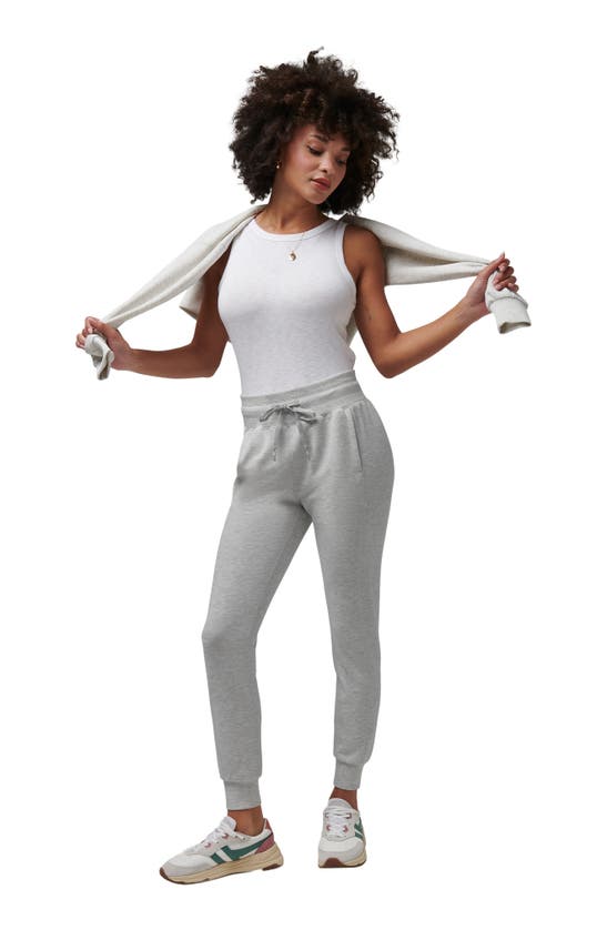 Travis Mathew Core Skyloft Joggers In Heather Light Grey