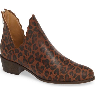 Klub Nico Bae Scalloped Bootie, Brown