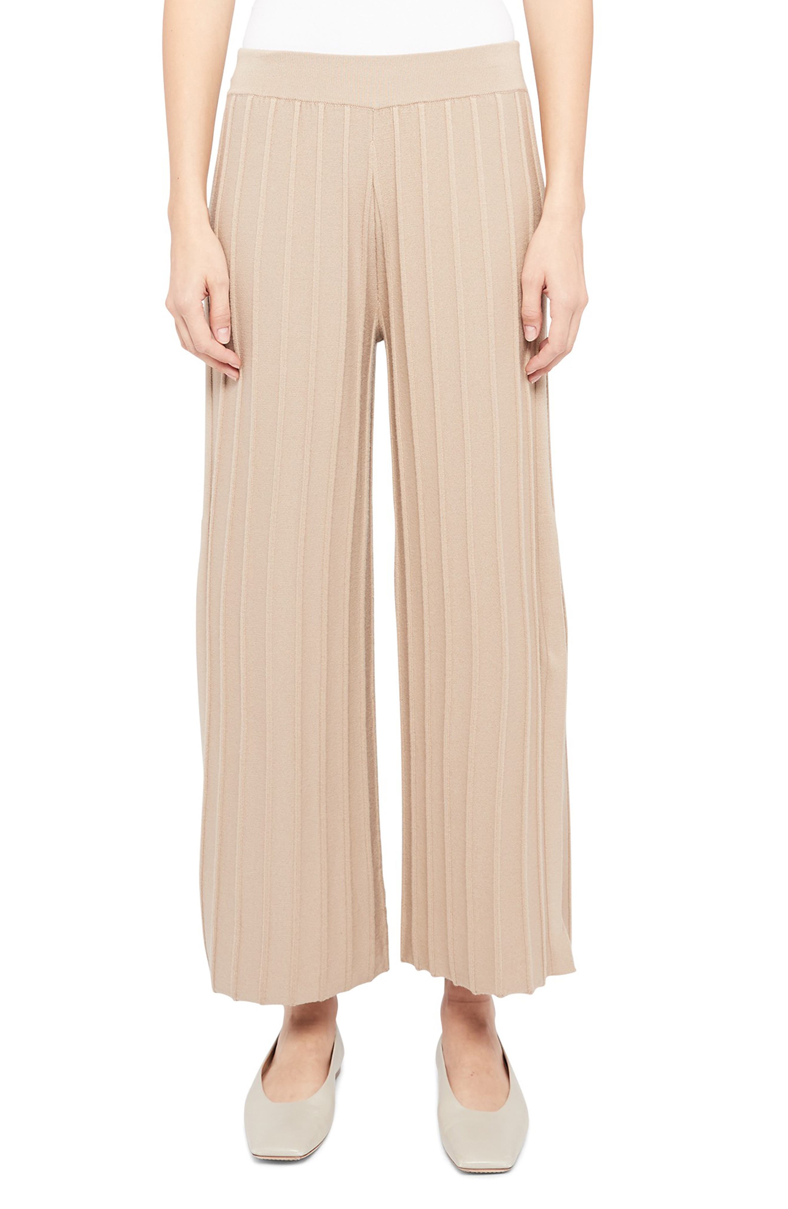 women's small pants size