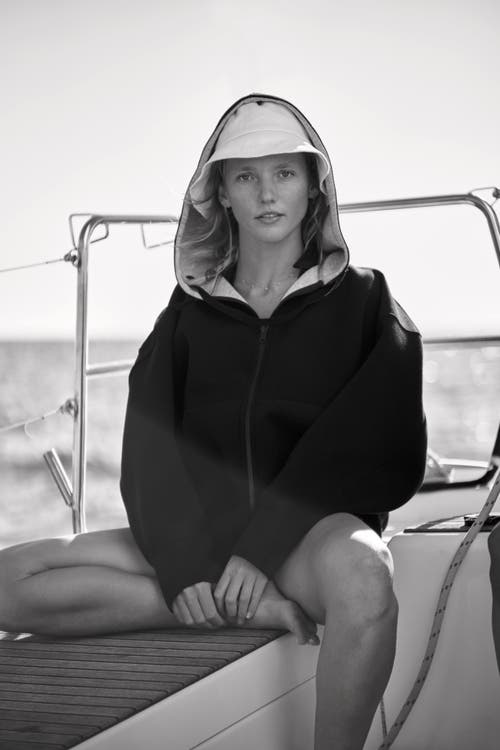 Ansea The Reversible Hoodie In Black/gray