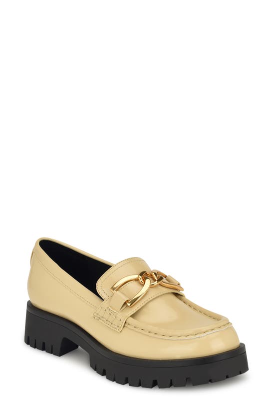 Nine West Gemay Lug Sole Chain Loafer In Lt Natural Patent