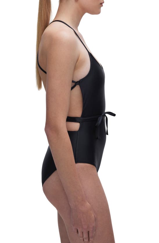 Shop Good American Vacay Strappy One-piece Swimsuit In Black001