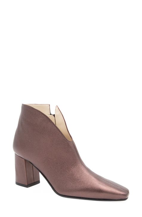 Finite block clearance heel bootie