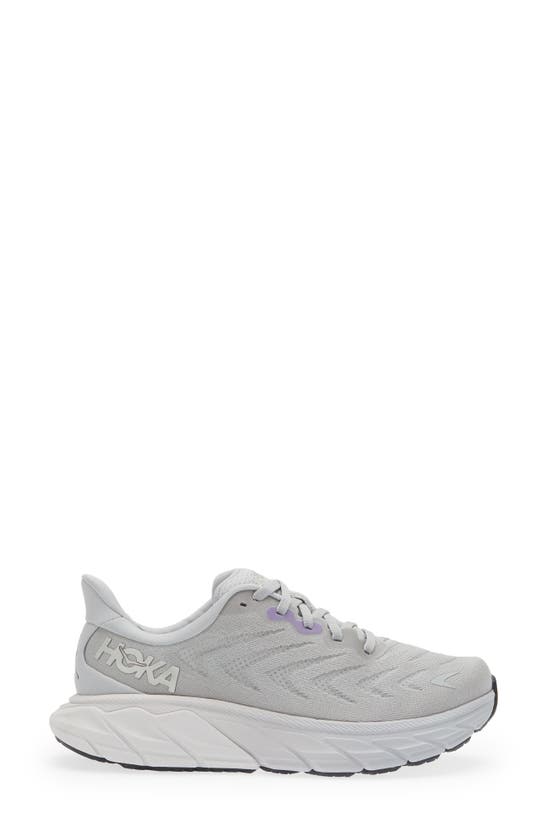 Hoka Arahi 6 Running Shoe In Silver | ModeSens