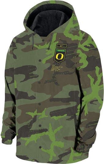 Nike camo outlet clothing