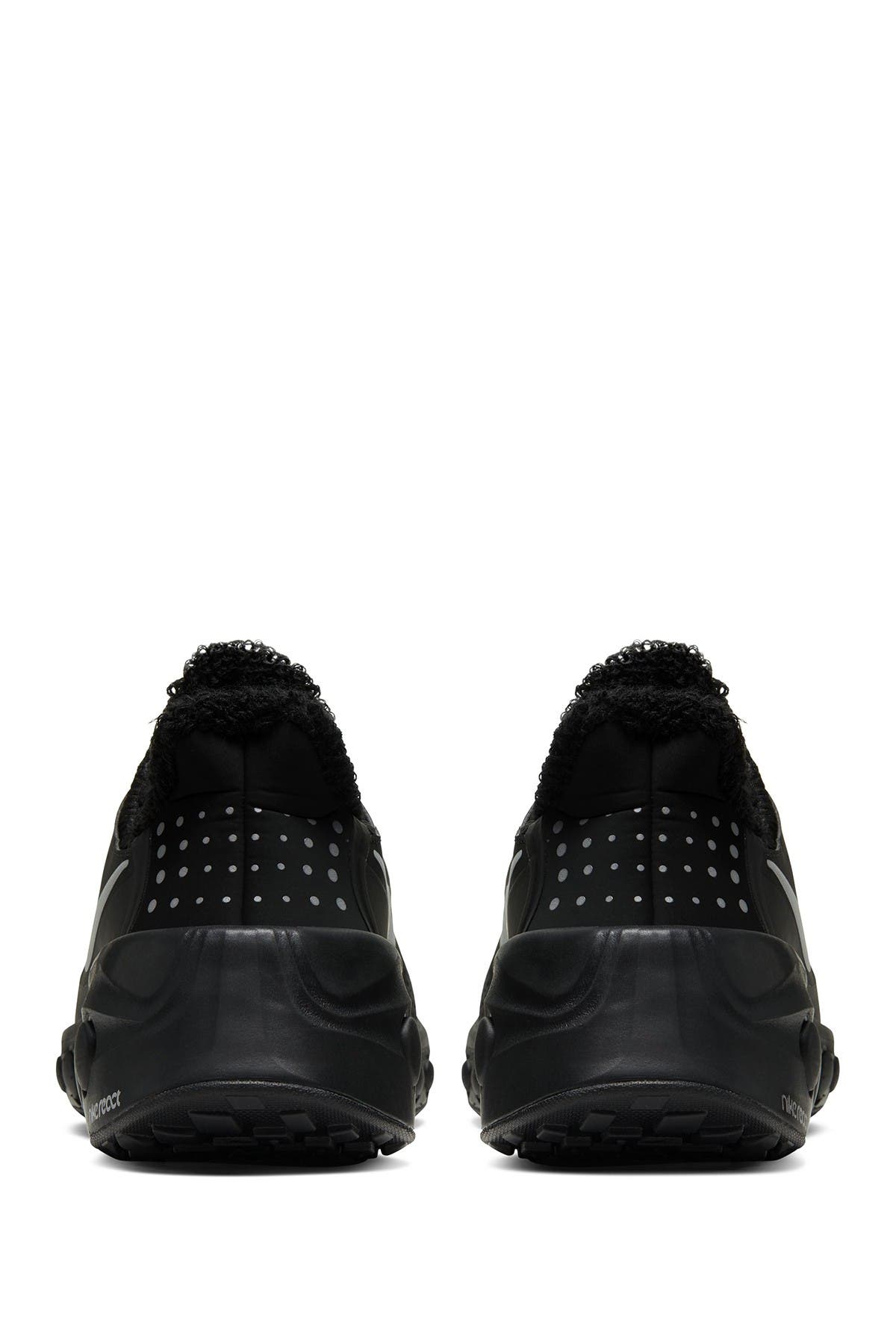 nike cruzrone triple black