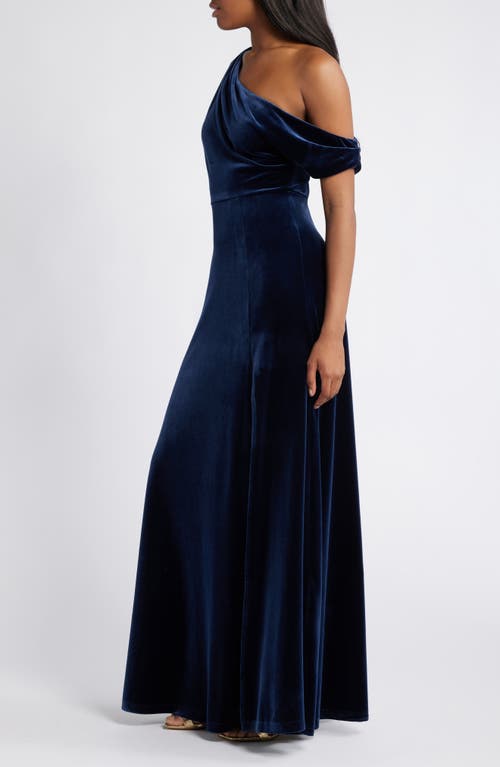 LULUS LULUS COVETED CONFIDENCE ONE-SHOULDER VELVET GOWN 