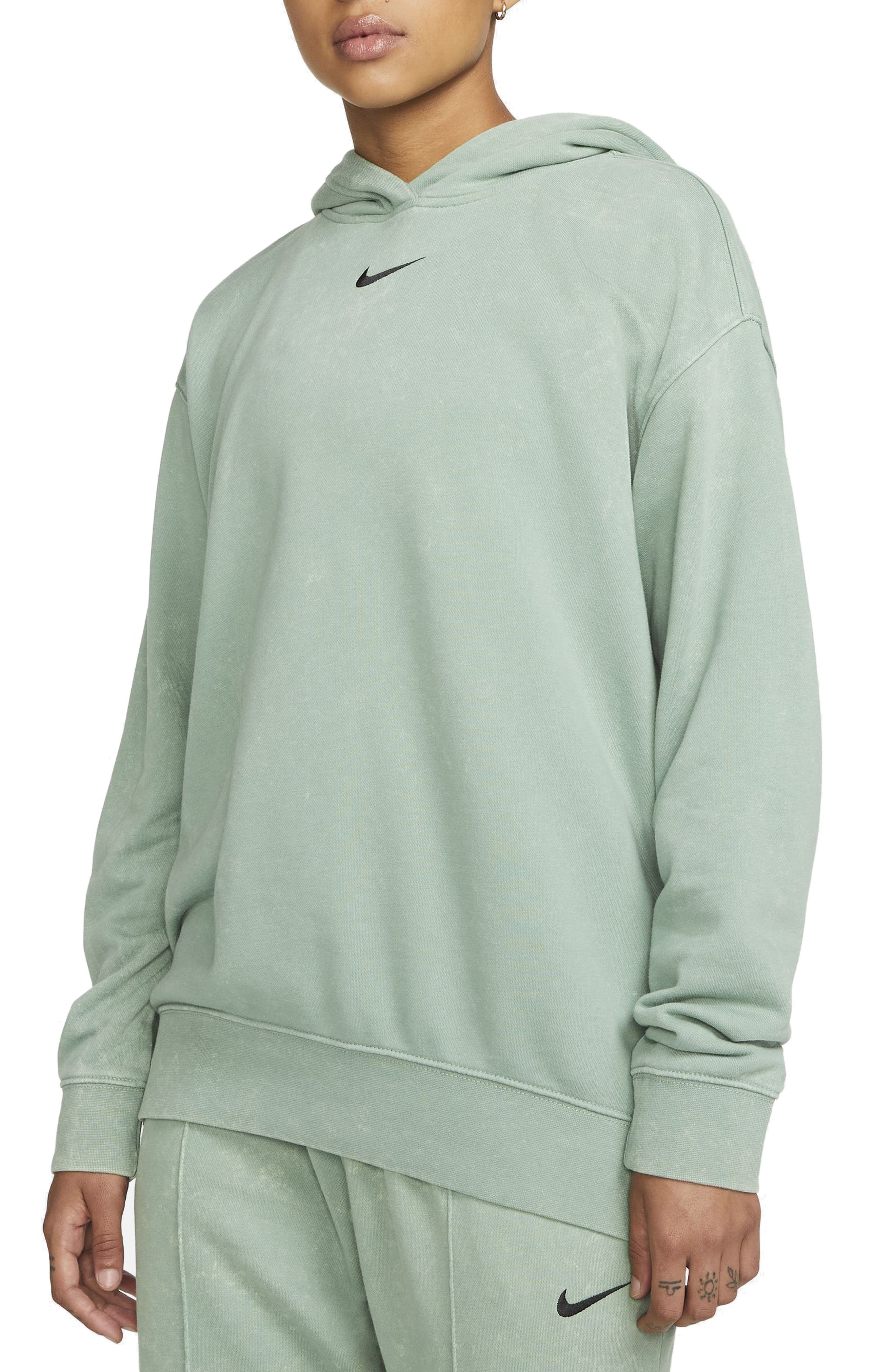 coloured nike sweatshirt