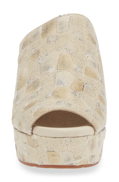 Chocolat Blu Gordie Platform Slide Sandal In Cream Wash
