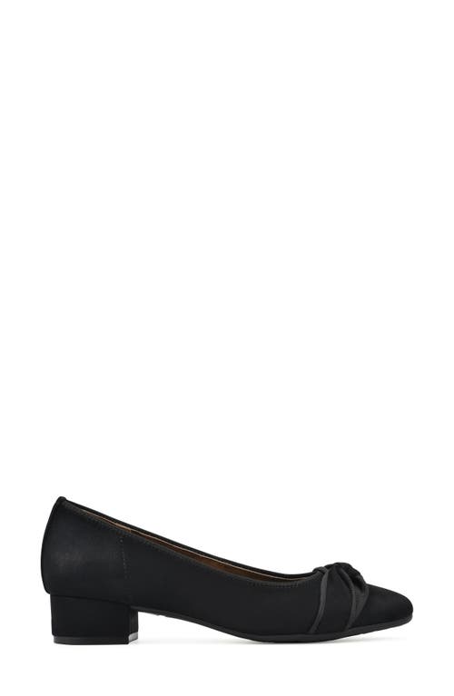 Cliffs By White Mountain Bordeaux Pump In Black Fabric