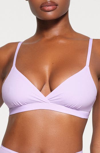 SKIMS - The perfect ultra soft and super supportive everyday bra — SKIMS  Fits Everybody Triangle Bralette. Shop now in 10 colors and in sizes XXS -  4X at SKIMS.COM and enjoy