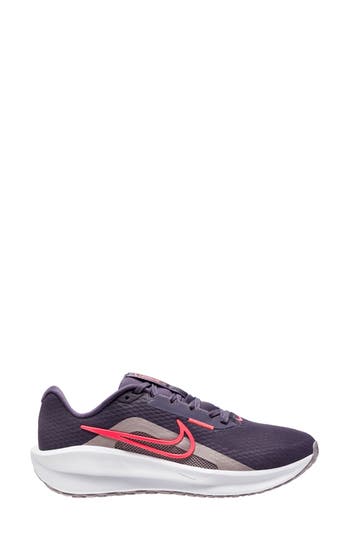 Nike Downshifter 13 Sneaker In Raisin/punch/violet Ore