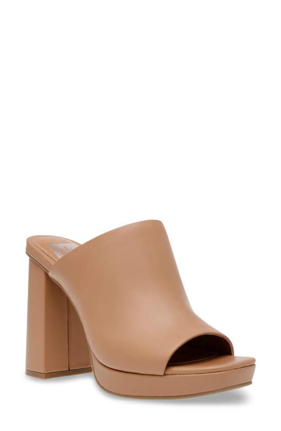 Dolce Vita Perla Flared Heel Mule In Caramel