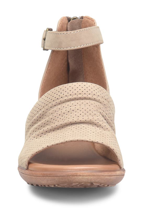 Comfortiva Newnan Ankle Strap Sandal In Light Grey