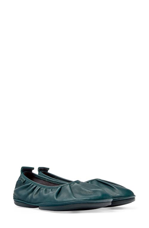 Shop Camper Right Nina Flat In Dark Green