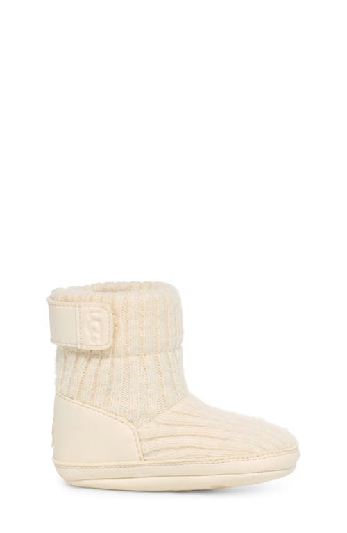 Ugg(r) Skyler Bootie & Beanie Set In Cream