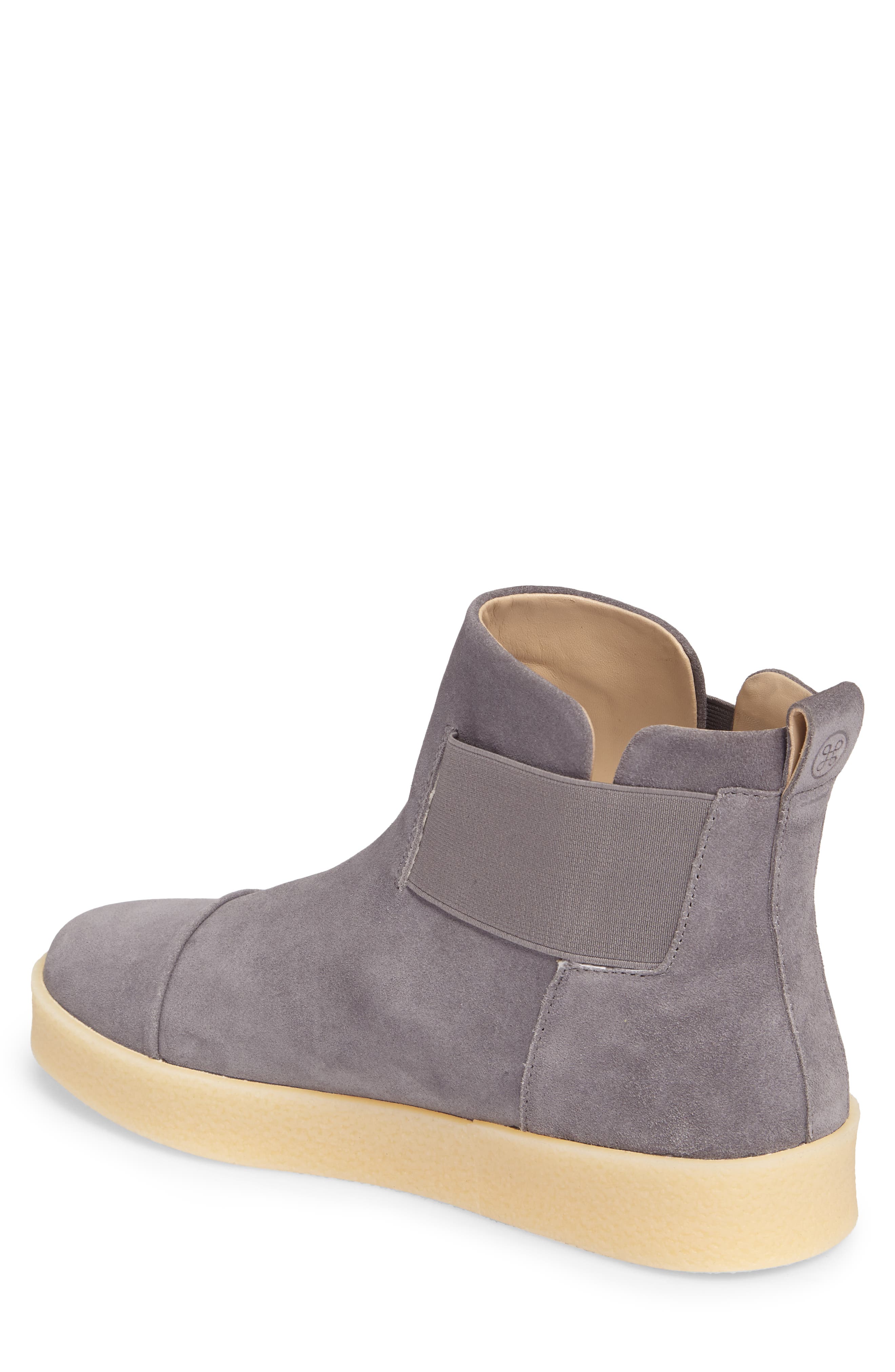 hip and bone chelsea boot