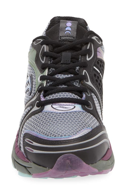 Saucony Progrid Triumph 4 Winter Solstice Sneakers In Navy/olographic