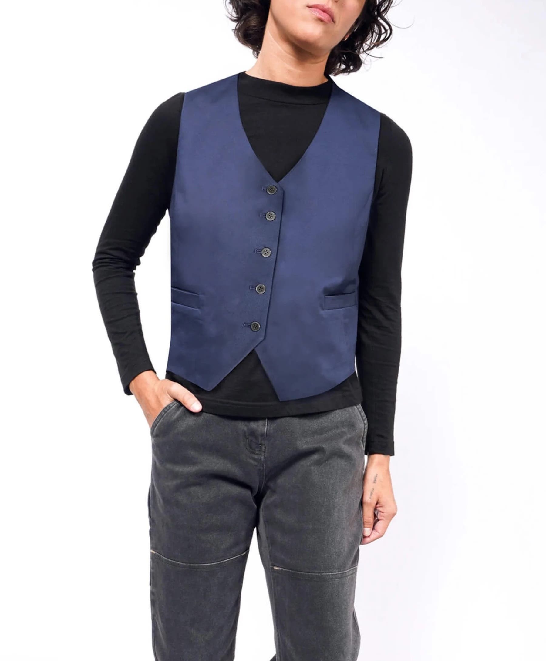 WILDFANG The Essential Vest in Navy Cover