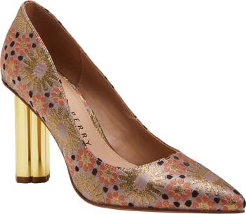 The Dellilah Pointed Toe Pump