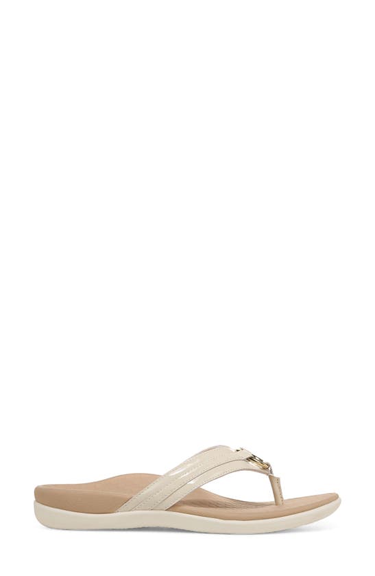 Vionic Aloe Flip Flop In Cream | ModeSens