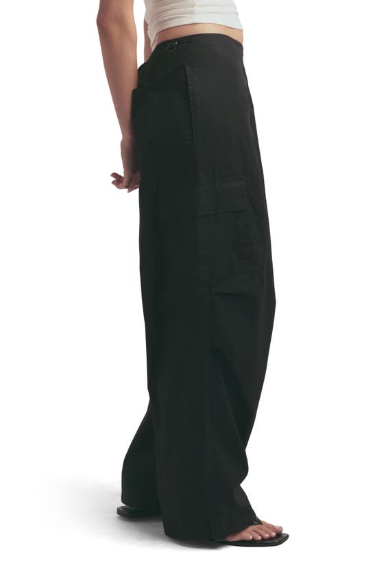 Shop Favorite Daughter The Low Cotton Cargo Pants In Black