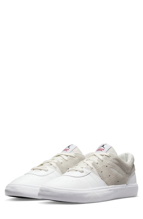 Jordan Nike  Series Es Sneaker In Sail/ Black/ White/ Red