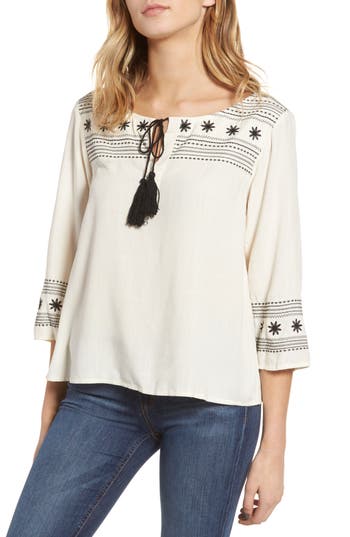 CUPCAKES AND CASHMERE Women'S Jed Peasant Top in Ivory | ModeSens