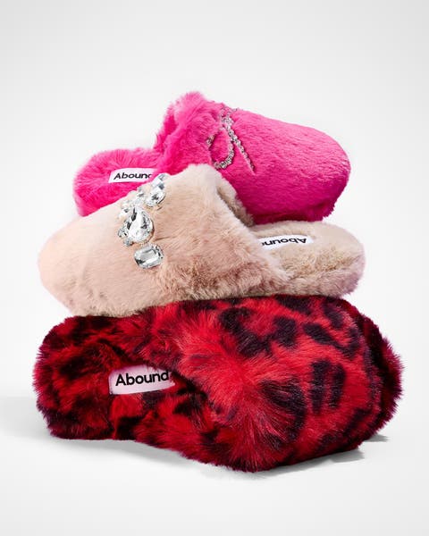 Women’s slippers.