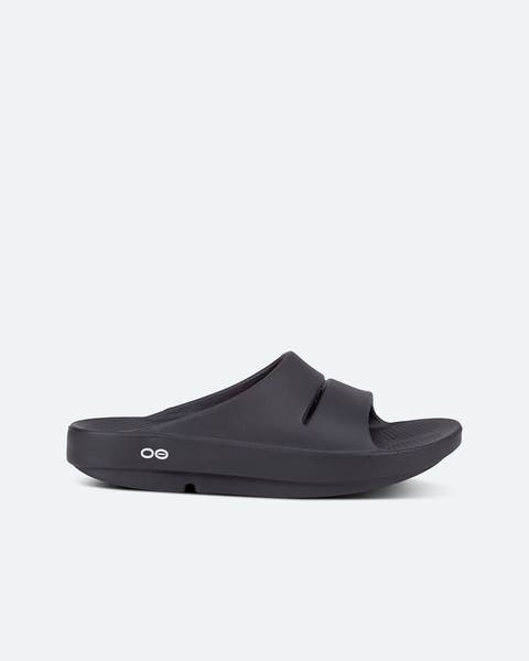 oofos sandal.