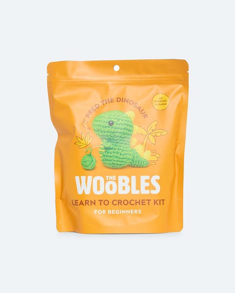 A dinosaur Woobles crochet kit.