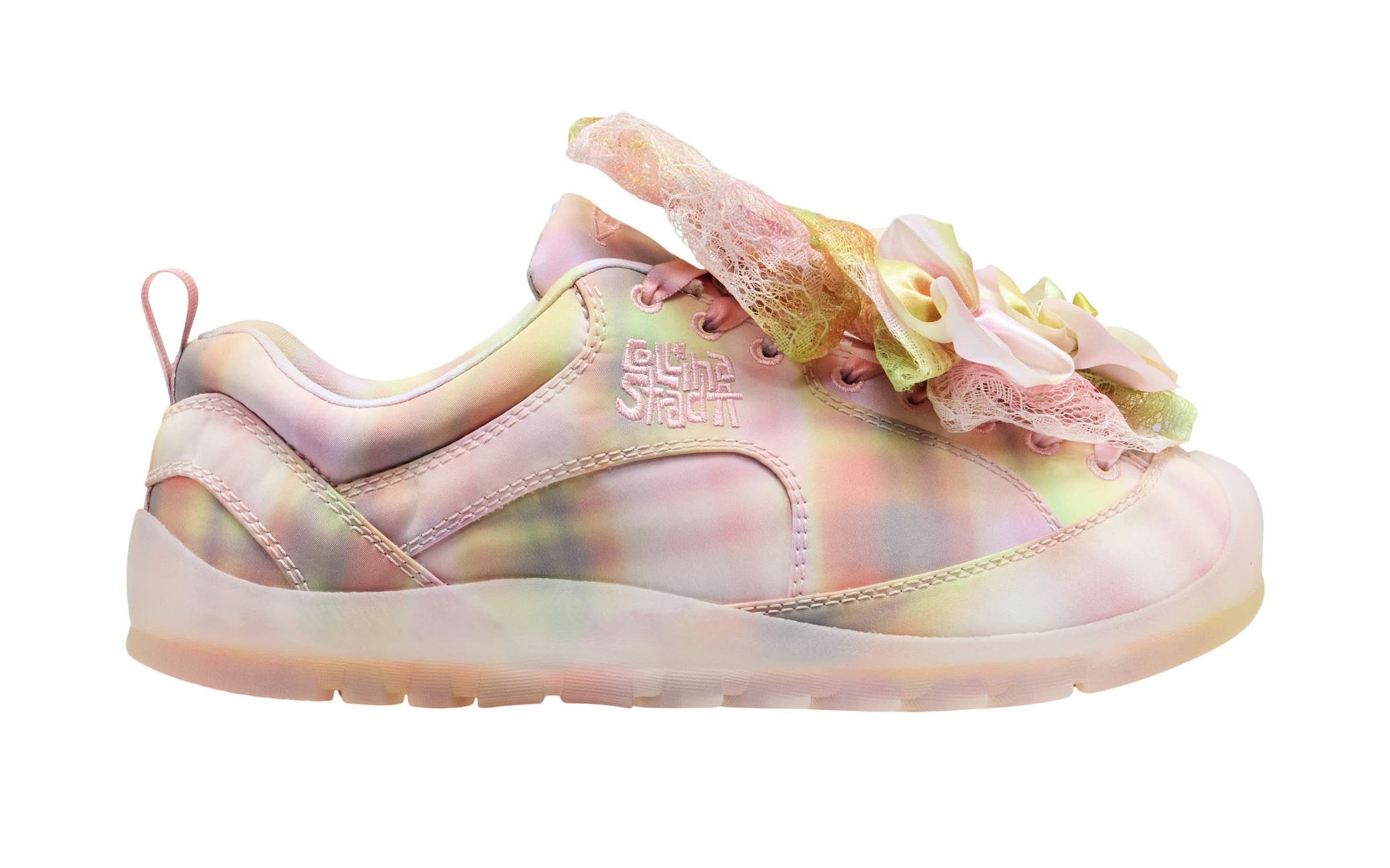 Keen sneaker with bows.