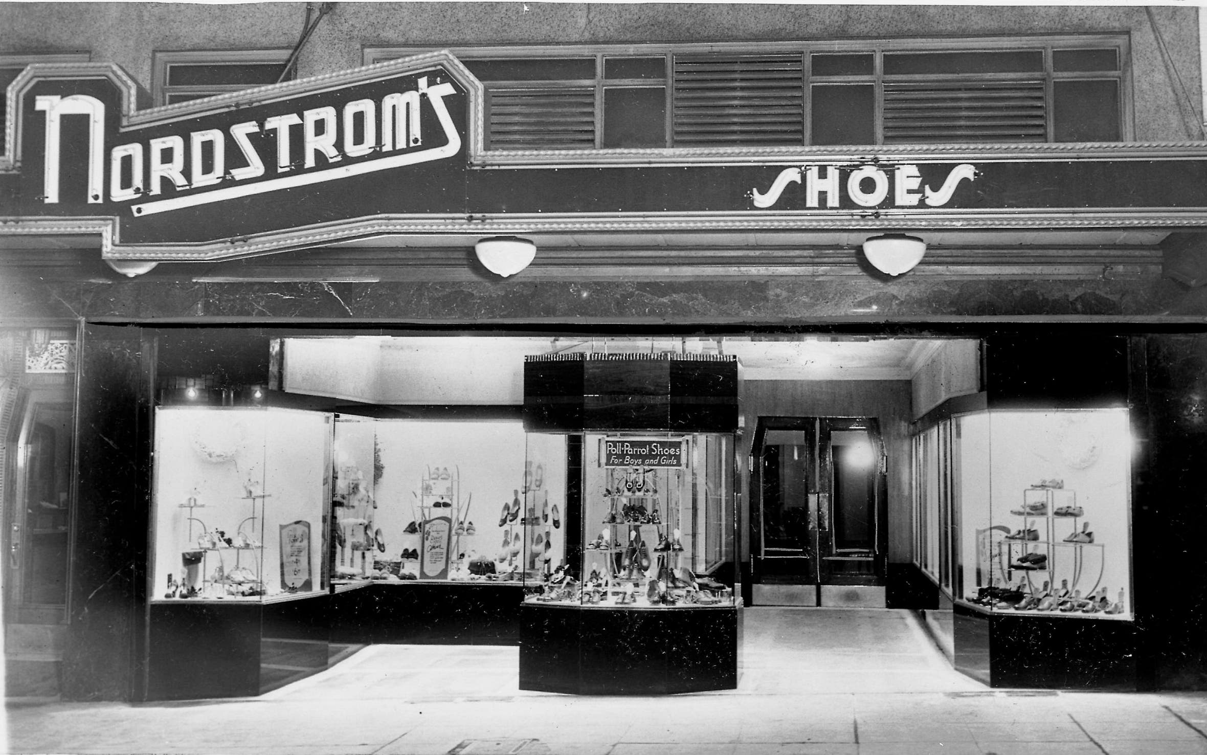 Nordstrom storefront in 1923.