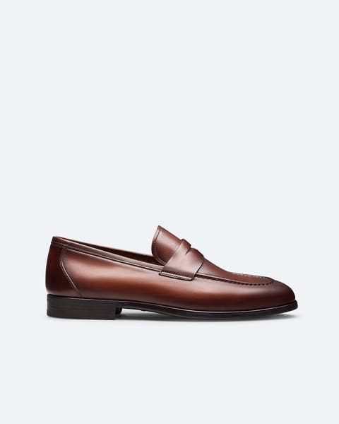 Magnanni dress loafer.