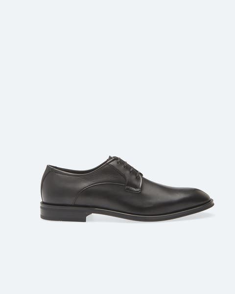 Black Boss derby shoe.
