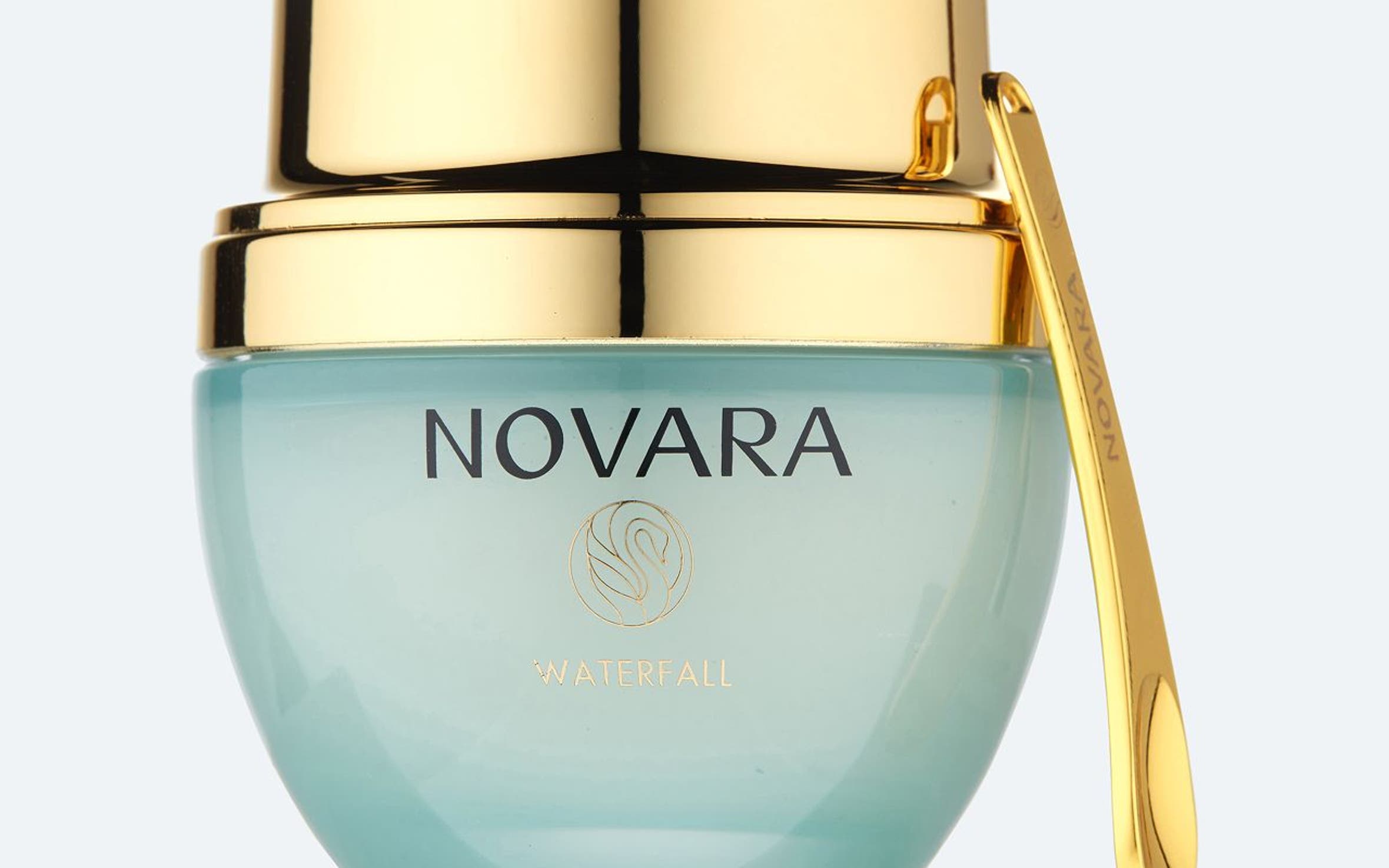 NOVARA gift with purchase.
