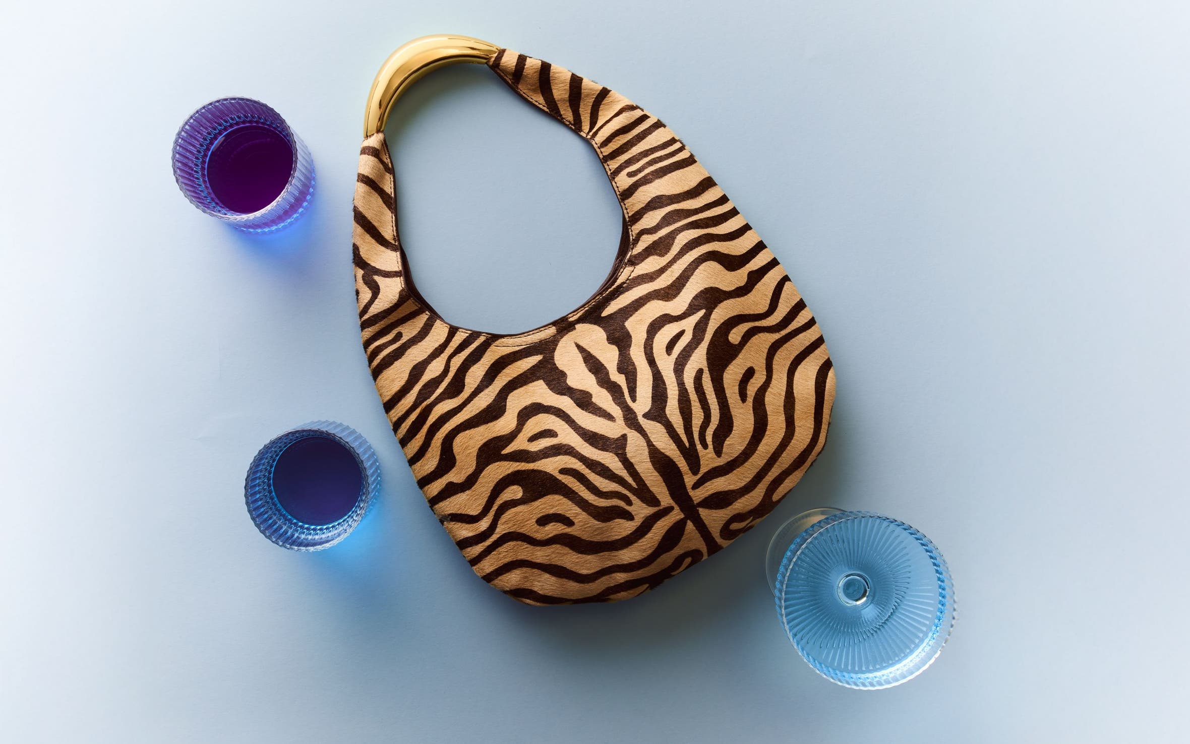 A ziger-print handbag.