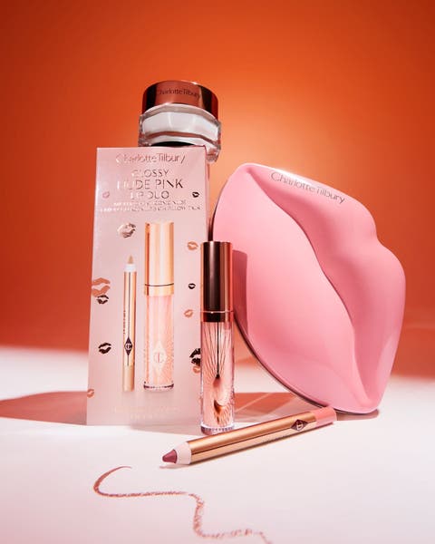 A makeup gift set.