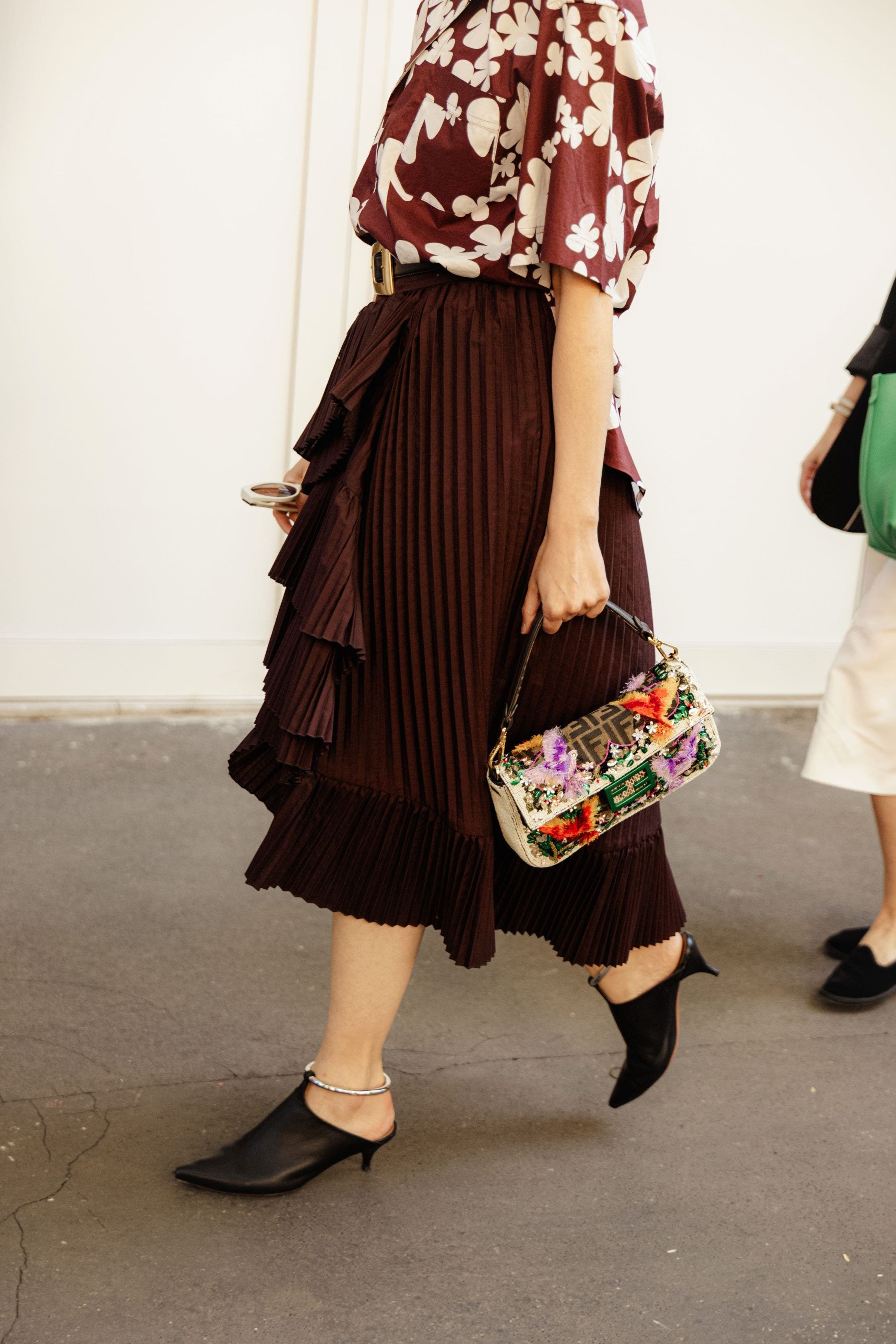 Image of pleated skirt.