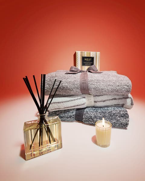 An assortment of home gifts.