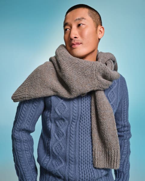 Men’s sweaters.