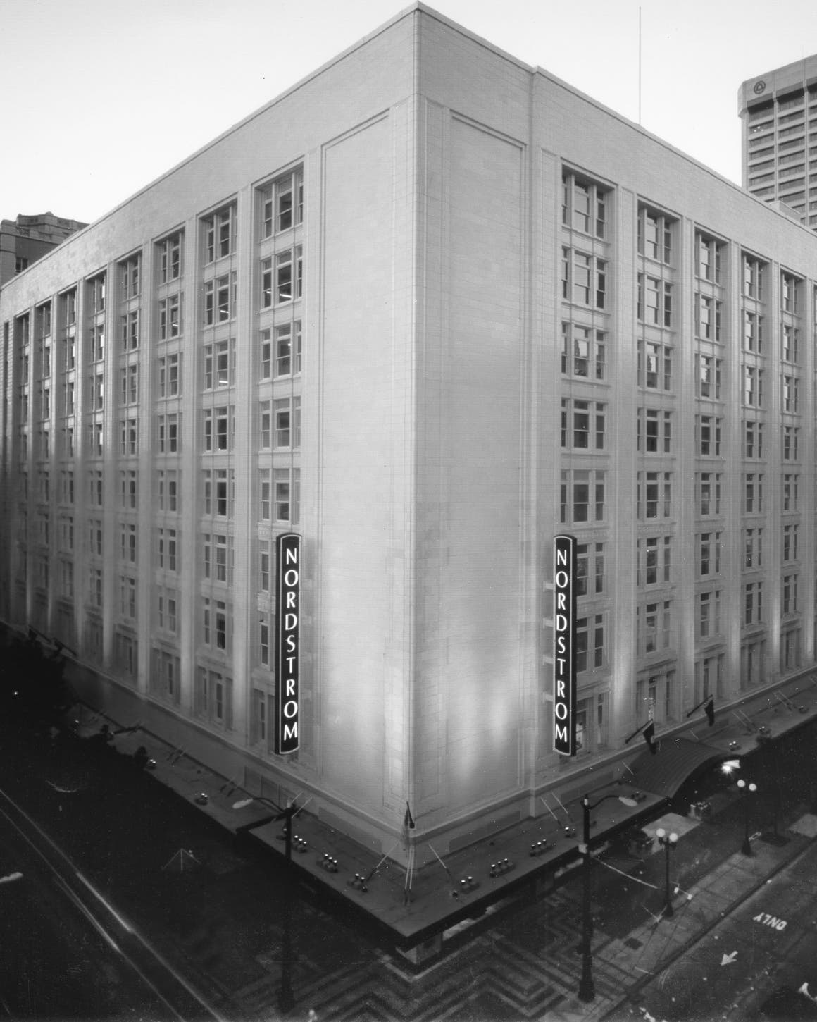 Nordstrom expands to 80 full-line stores and 45 Rack stores.