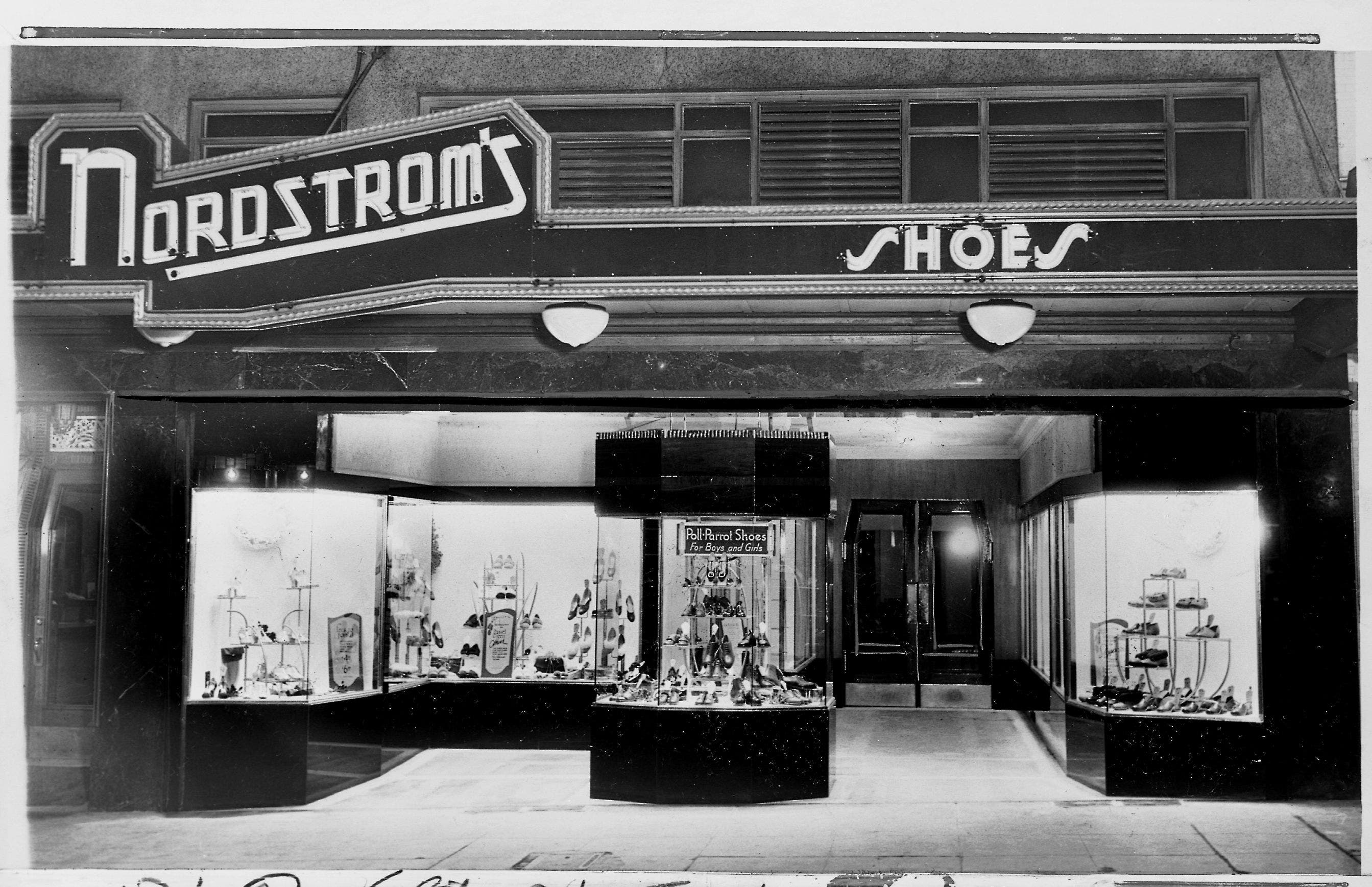 A Wallin & Nordstrom storefront.