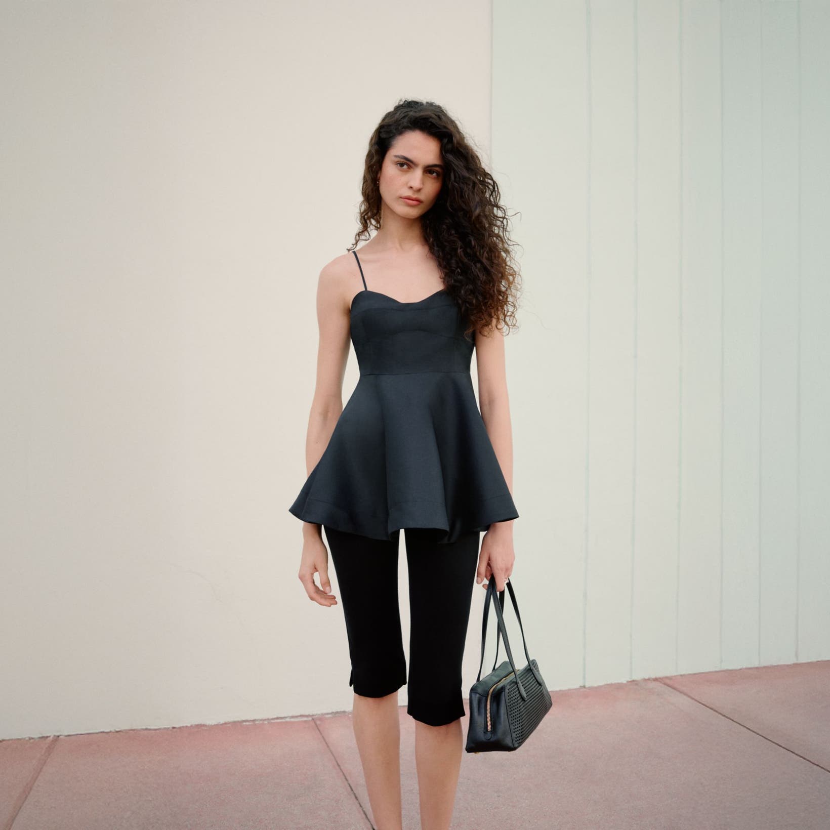 WMNS_ADC02F_0426_2795_altBgd_ext_8-5