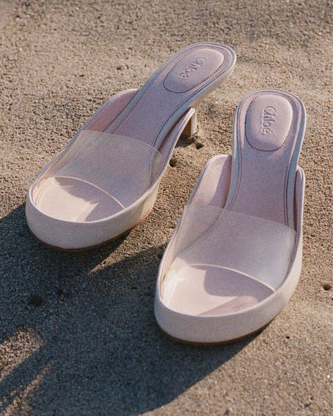 Lavender Chloé sandals.