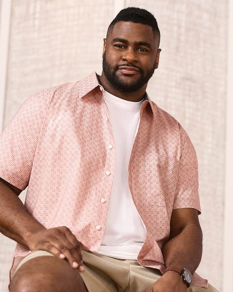 A man wearing clothing from DXL Big & Tall.