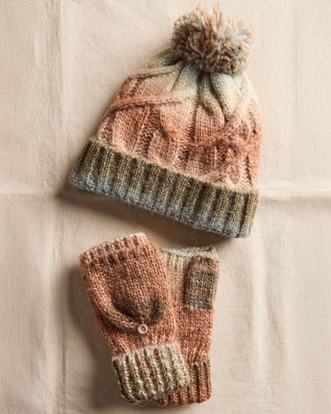 Knit gloves and hat set.