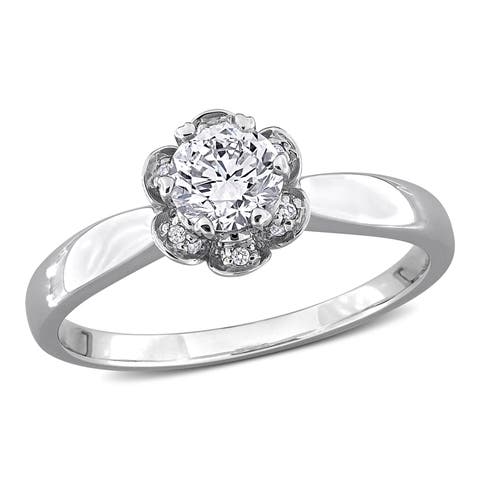 1/2 ctw Lab-Grown Diamond Flower Ring 18k